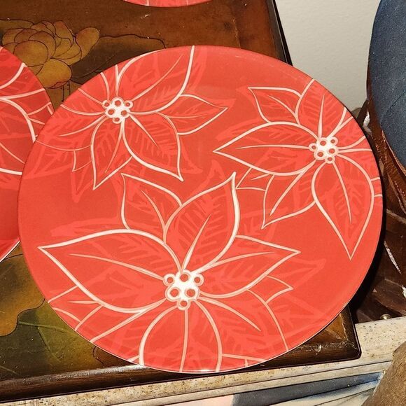 Mulberry Poinsettia Melamine 10.5" Dinner Plate Set of 4 - Picture 5 of 6